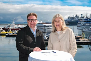 {title}