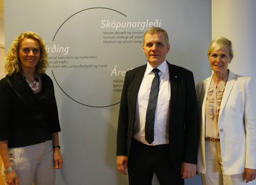 Margrét Hauksdóttir, forstjóri Þjóðskrár Íslands, Jón Gunnarsson, samgöngu- og sveitarstjórnarráðaherra, og Ragnhildur Hjaltadóttir ráðuneytisstjóri.