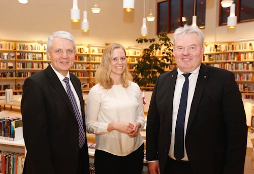  Dagfinn Høybråten, framkvæmdastjóri Norrænu ráðherranefndarinnar, Sabine Westerholm, forstjóri Norræna hússins, og Sigurður Ingi Jóhannsson, samstarfsráðherra Norðurlanda. 