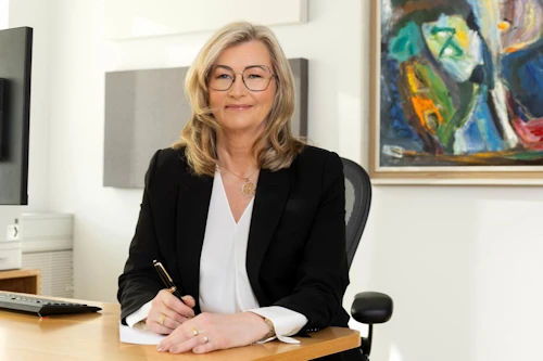 Alma D. Möller heilbrigðisráðherra