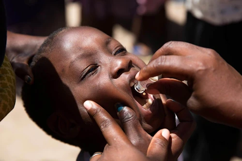 Barn bólusett gegn kóleru í Beira. Ljósmyndir: UNICEF