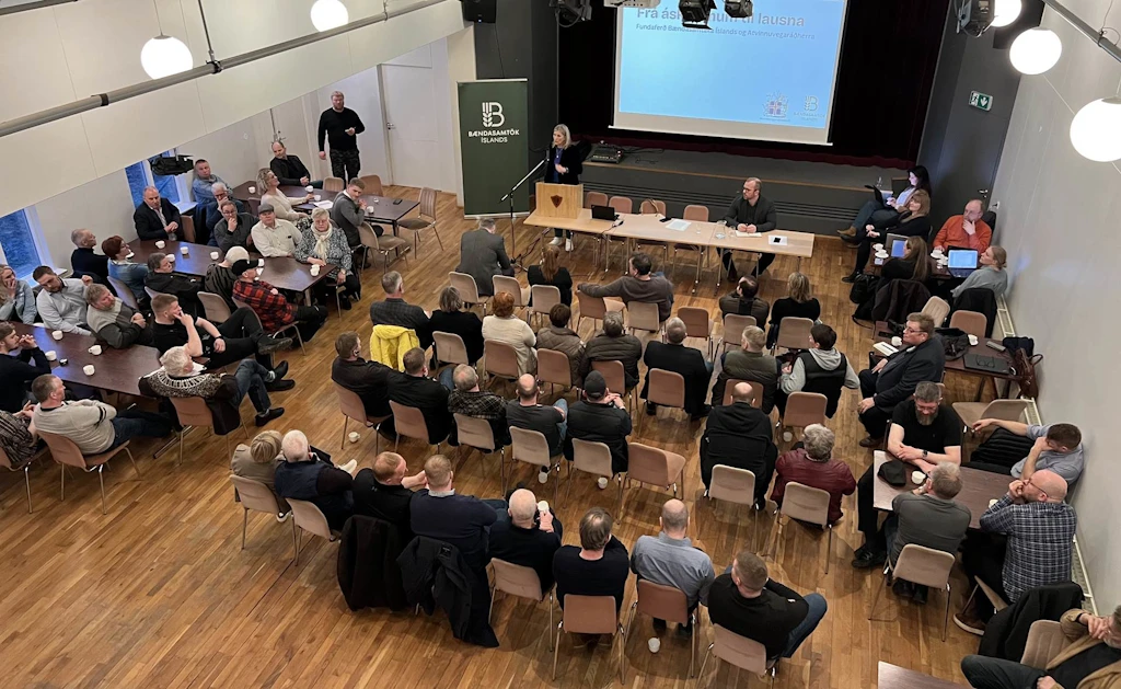 Frá fundinum í félagsheimilinu Breiðamýri í Þingeyjarsveit.